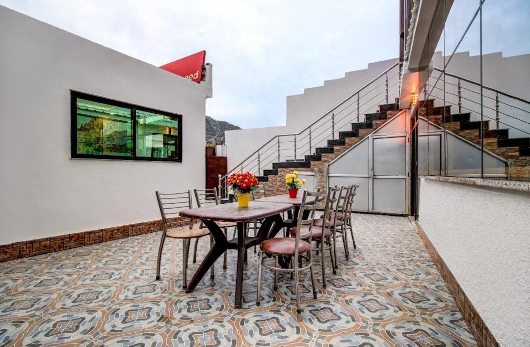 Hotel Royal Hameed Srīnagar Extérieur photo