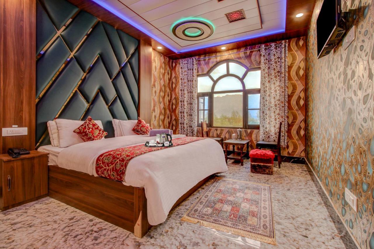 Hotel Royal Hameed Srīnagar Chambre photo